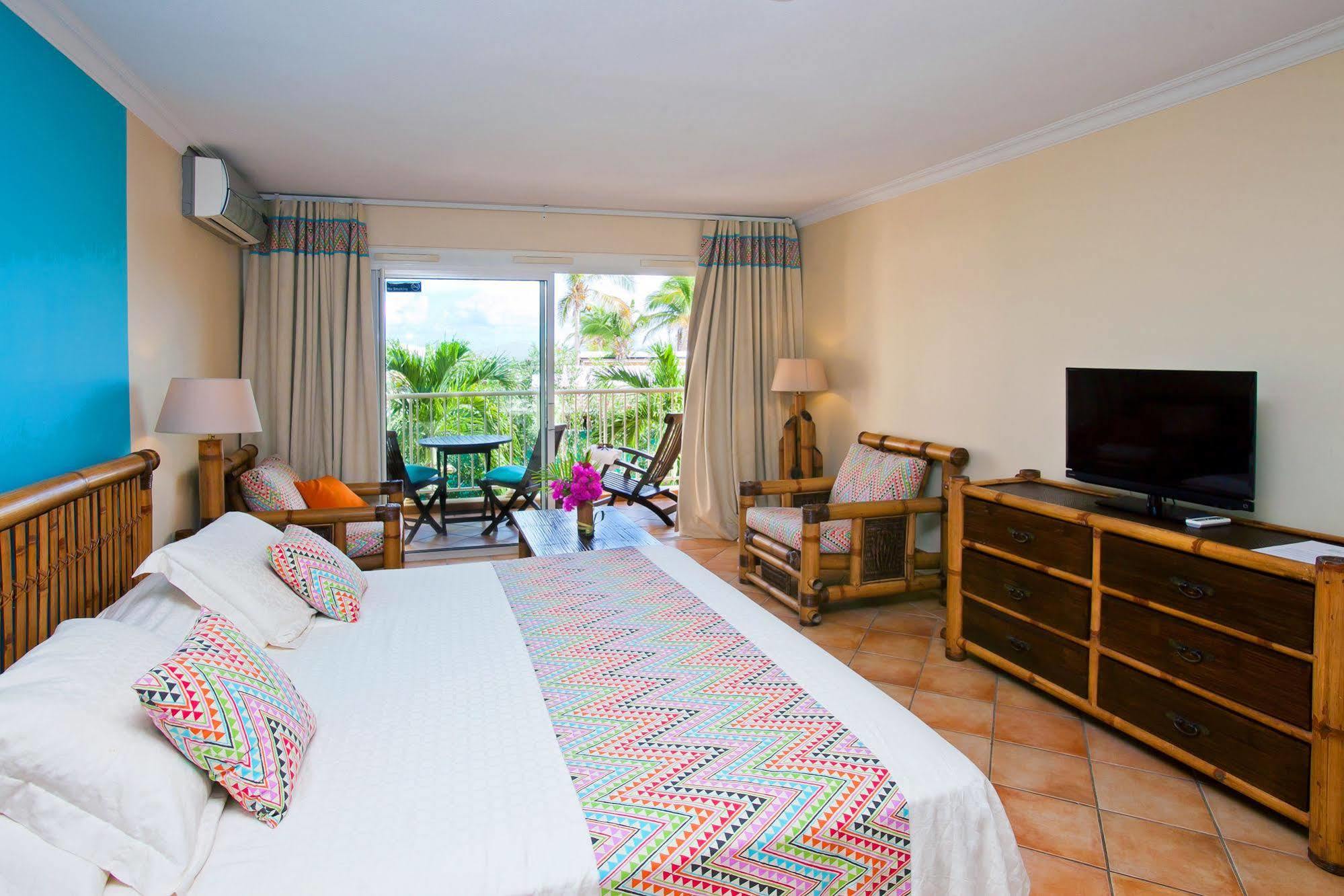 Blue Bay Beach Hotel Saint Martin Esterno foto